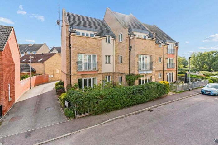 3 Bedroom Flat For Sale In Flawn Way, Eynesbury, St Neots, PE19