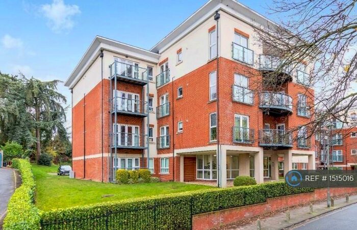 2 Bedroom Flat To Rent In Orchard Grove, Orpington, BR6