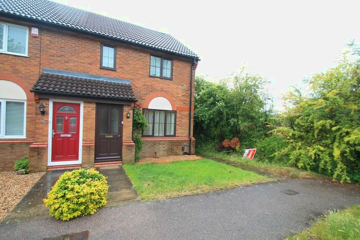 3 Bedroom Property To Rent In Cromer Way, Luton, LU2