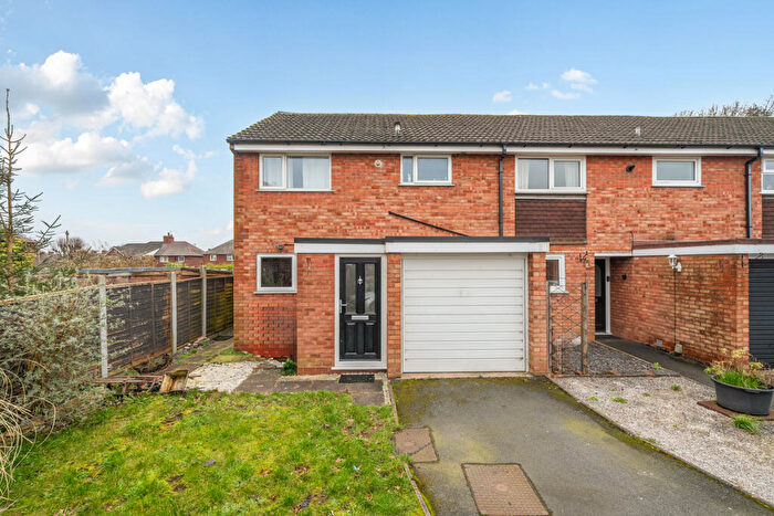 3 Bedroom End Of Terrace House For Sale In Fernwood, Stafford, ST16