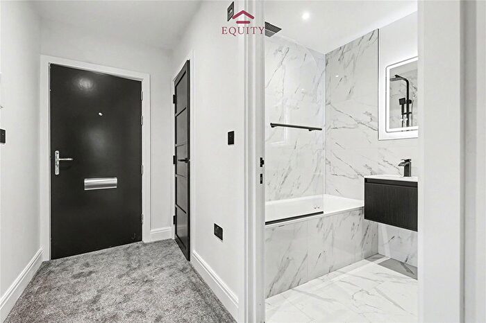 1 Bedroom Flat To Rent In Bullsmoor Lane, Enfield, EN3