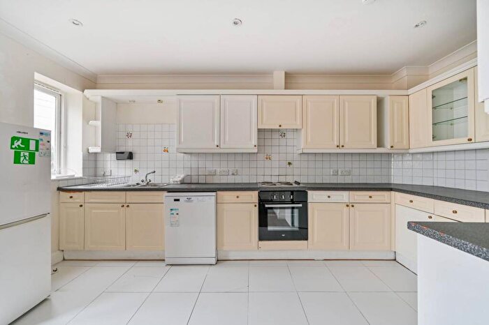 4 Bedroom Terraced House For Sale In Nightingale Mews, Kingston, Kingston Upon Thames, KT1