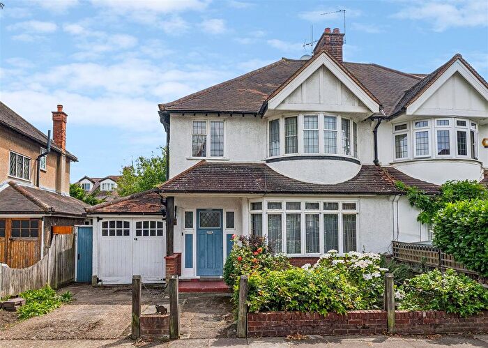 4 Bedroom Semi-detached House For Sale In Kinnaird Avenue, London, W4