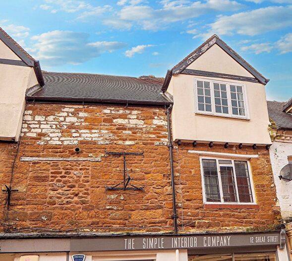 Studio To Rent In Newlands, Rear Of Sheaf Street, Daventry, Northamptonshire., NN11