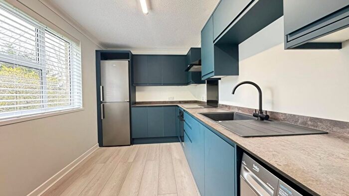 2 Bedroom Flat To Rent In Charborough Road, Bristol, BS34