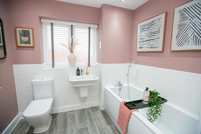 2 Bedroom Bungalow For Sale In Shelford Road, Radcliffe-On-Trent, NG12