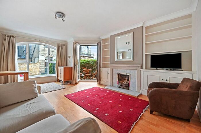 2 Bedroom Flat To Rent In Blades Court, Lower Mall, London, W6