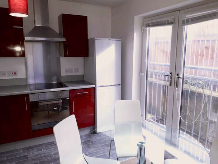 2 Bedroom Flat To Rent In Delta Point, Blackfriars Road, Salford, M3