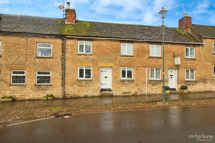 3 Bedroom Terraced House To Rent In High Street, Cricklade, Swindon, SN6