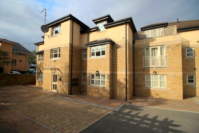 2 Bedroom Flat To Rent In The Grange, Beever Lane, Barnsley, South Yorkshire, S75
