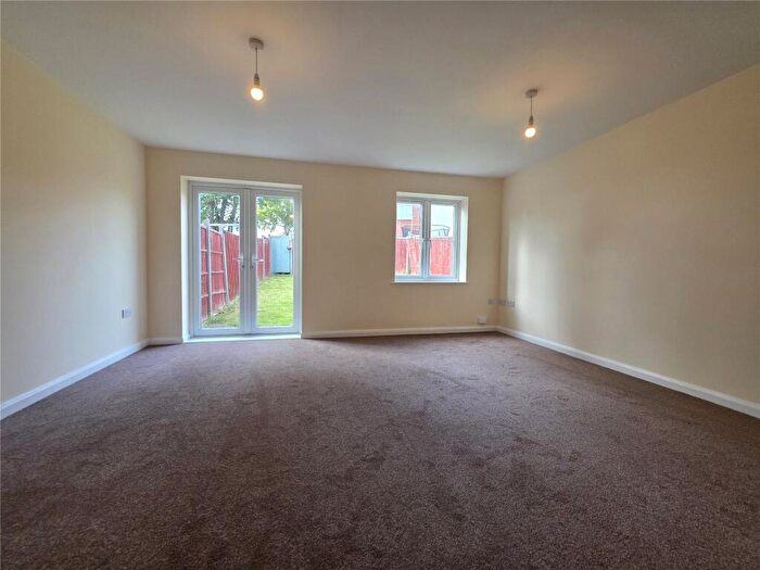 3 Bedroom Semi Detached House To Rent In Beechdale Road, Nottingham, NG8