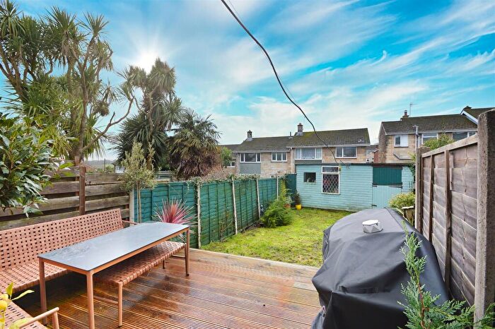 2 Bedroom Semi-Detached House For Sale In Haylands, Ryde, PO33