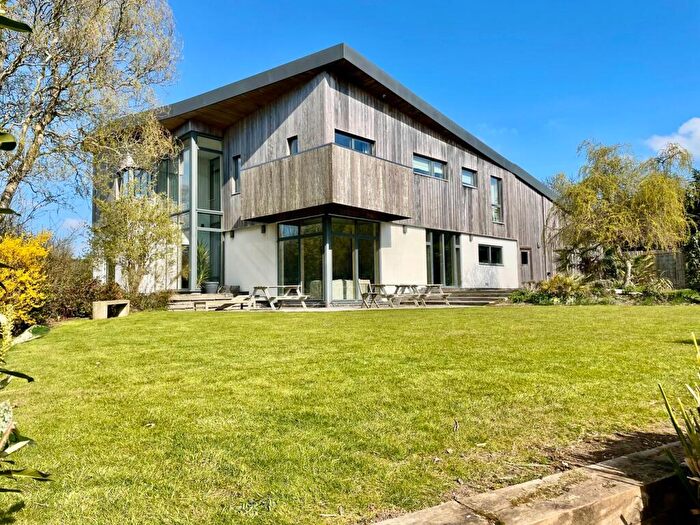 6 Bedroom Detached House For Sale In Warren Road, Little Horwood, Milton Keynes, MK17