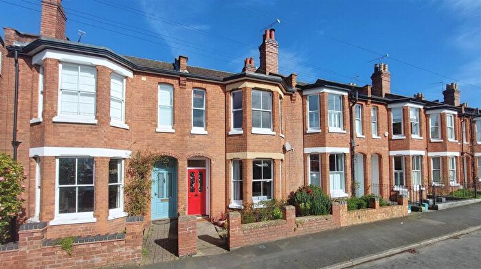 3 Bedroom Terraced House For Sale In Wathen Road, Leamington Spa, CV32