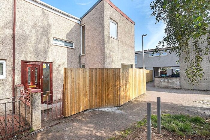 4 Bedroom End Of Terrace House For Sale In Ettrick Court, Grangemouth, FK3