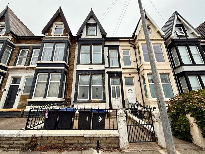 5 Bedroom Terraced House For Sale In Holmfield Road, Blackpool, Lancashire, FY2