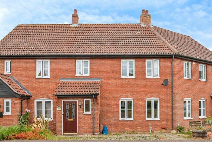 3 Bedroom Terraced House For Sale In Mileham Drive, Aylsham, Norwich, NR11