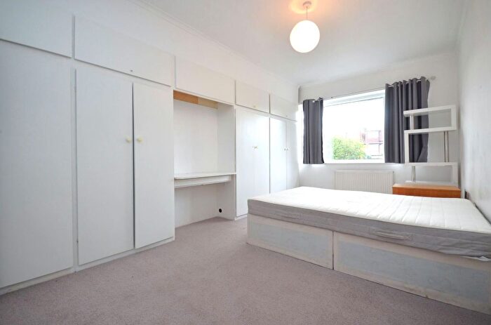 5 Bedroom Semi-Detached House To Rent In Friars Way, East Acton, W3