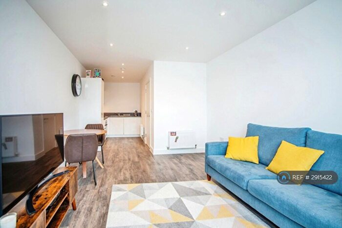 1 Bedroom Flat To Rent In Corys Road, Rochester, ME1