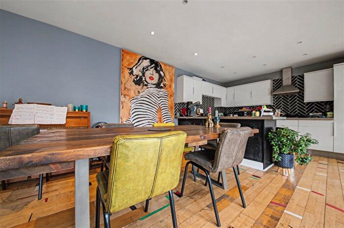 3 Bedroom Detached Bungalow For Sale In Albion Road, Royal Tunbridge Wells, Kent, TN1