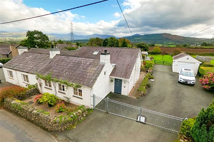 3 Bedroom Bungalow For Sale In Waen Wen, Bangor, Gwynedd, LL57