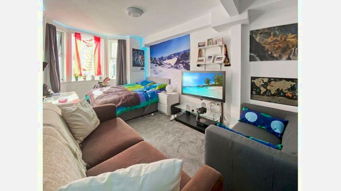 6 Bedroom Terraced House To Rent In Bullingdon Road, Oxford, OX4