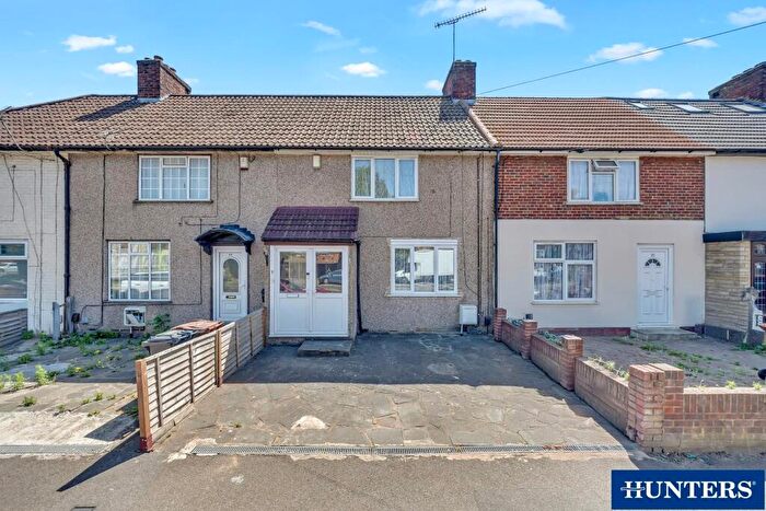 3 Bedroom Terraced House For Sale In Porters Avenue, Dagenham, RM9