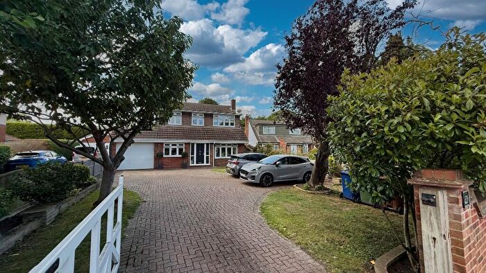 4 Bedroom Detached House For Sale In Southend Road, Stanford-Le-Hope, Essex, SS17