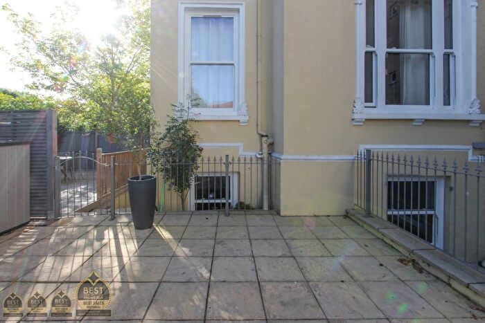 2 Bedroom Flat To Rent In Flat The Hawthorns, Church Road, St. Marks, Cheltenham, GL51