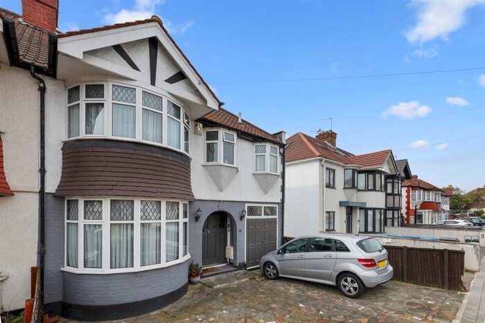 4 Bedroom Semi-Detached House To Rent In Sonia Gardens, London, NW10