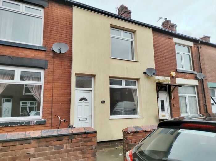 2 Bedroom House To Rent In Longfield Road, Bolton, BL3