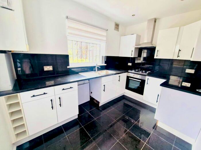 3 Bedroom Terraced House To Rent In Smeaton Road, Woodford Green, IG8