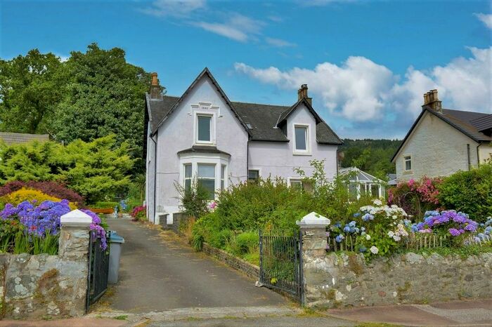 3 Bedroom Flat For Sale In Claonaig, Tighnabruaich, Argyll And Bute, PA21