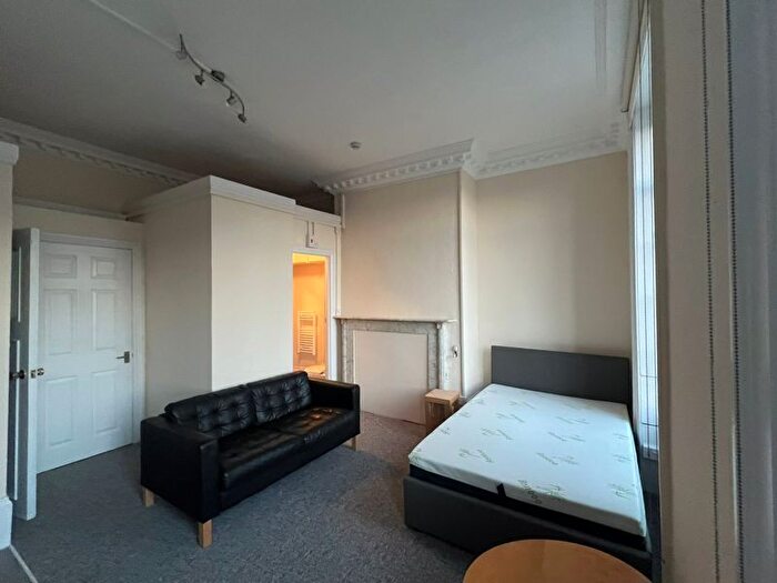 Studio To Rent In High Street, Bath, BA2