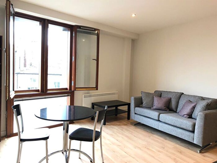 1 Bedroom Flat To Rent In Dock Street, Leeds, West Yorkshire, LS10