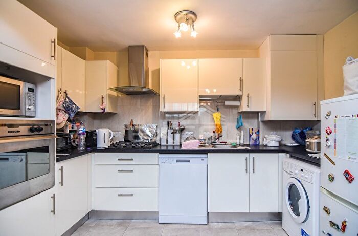 1 Bedroom Flat To Rent In Acacia Road, St Johns Wood, London, NW8
