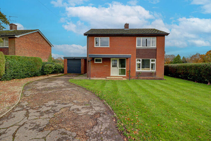 3 Bedroom Detached House For Sale In Green Lane, Prestwood, Great Missenden, Buckinghamshire, HP16