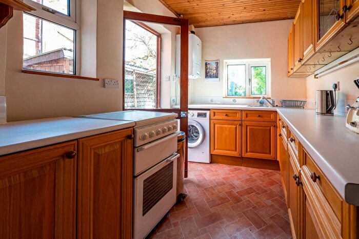 4 Bedroom Semi-Detached House To Rent In Margaret Road, Guildford, GU1