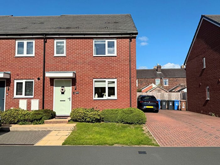 3 Bedroom End Of Terrace House For Sale In John Ritchie Street, Stoke-On-Trent, ST4