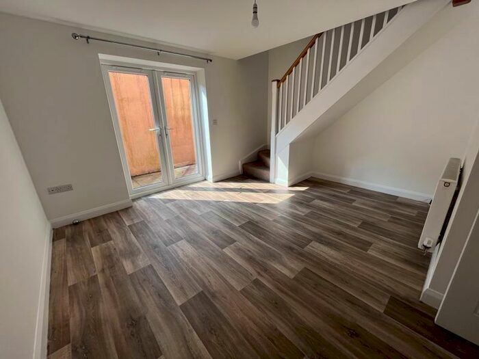 2 Bedroom End Of Terrace House To Rent In Priory Bridge Road, Taunton, TA1