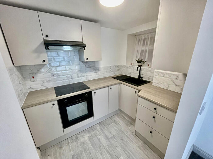 1 Bedroom Flat To Rent In Warley Road, Blackpool, FY1