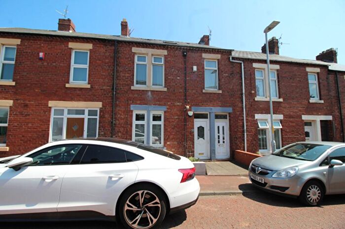 2 Bedroom Apartment To Rent In George Street, Pelaw, Gateshead, Tyne And Wear, NE10