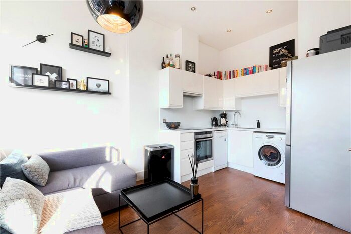 1 Bedroom Flat To Rent In Liverpool Road, London, N1