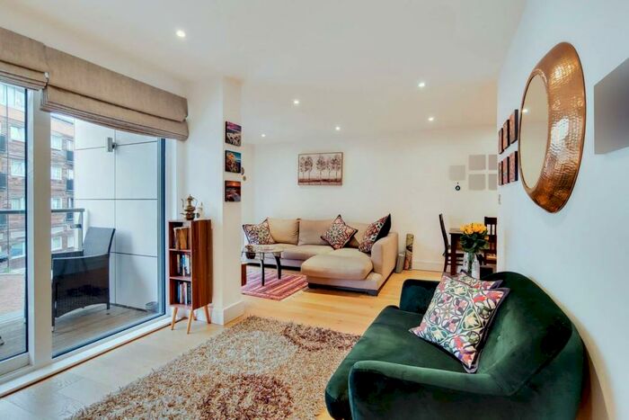 1 Bedroom Flat To Rent In Skerne Road, Kingston, Kingston Upon Thames, KT2