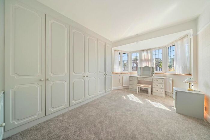 5 Bedroom Semi-Detached House To Rent In Manor Drive, Esher, KT10