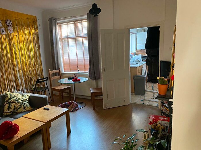 5 Bedroom Property To Rent In Sherlock Street, Fallowfield, Manchester, M14