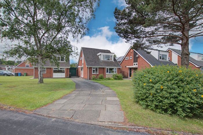 3 Bedroom Detached House For Sale In Blackburne Close, Padgate, Warrington, WA2