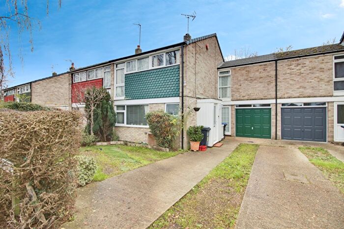 4 Bedroom Link Detached House For Sale In Windhill, Welwyn Garden City, AL7