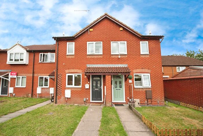 2 Bedroom Semi Detached House For Sale In Evans Close, Houghton Regis, Dunstable, LU5