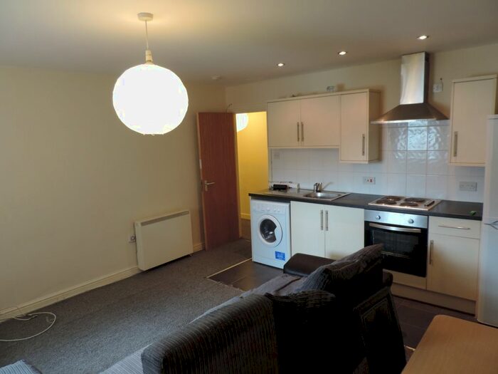 2 Bedroom Flat To Rent In Clifton Street, Cardiff, CF24